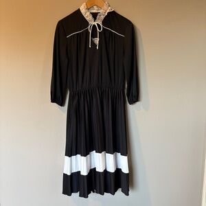 Ricardo Vintage Elegant Black and White Dress Pleated Skirt Lace High Tie Collar